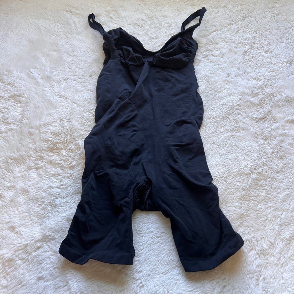 SKIMS Sculpting Mid Thigh Bodysuit Onyx Black XL Seamless Shapewear Sculpt Fit
